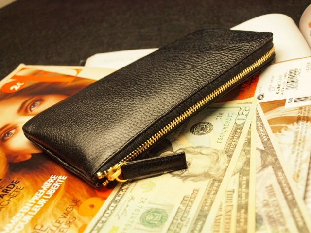 黒色の使いやすい財布